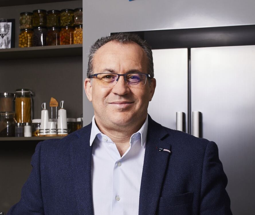 MANUEL ROYO PEQUEÑA